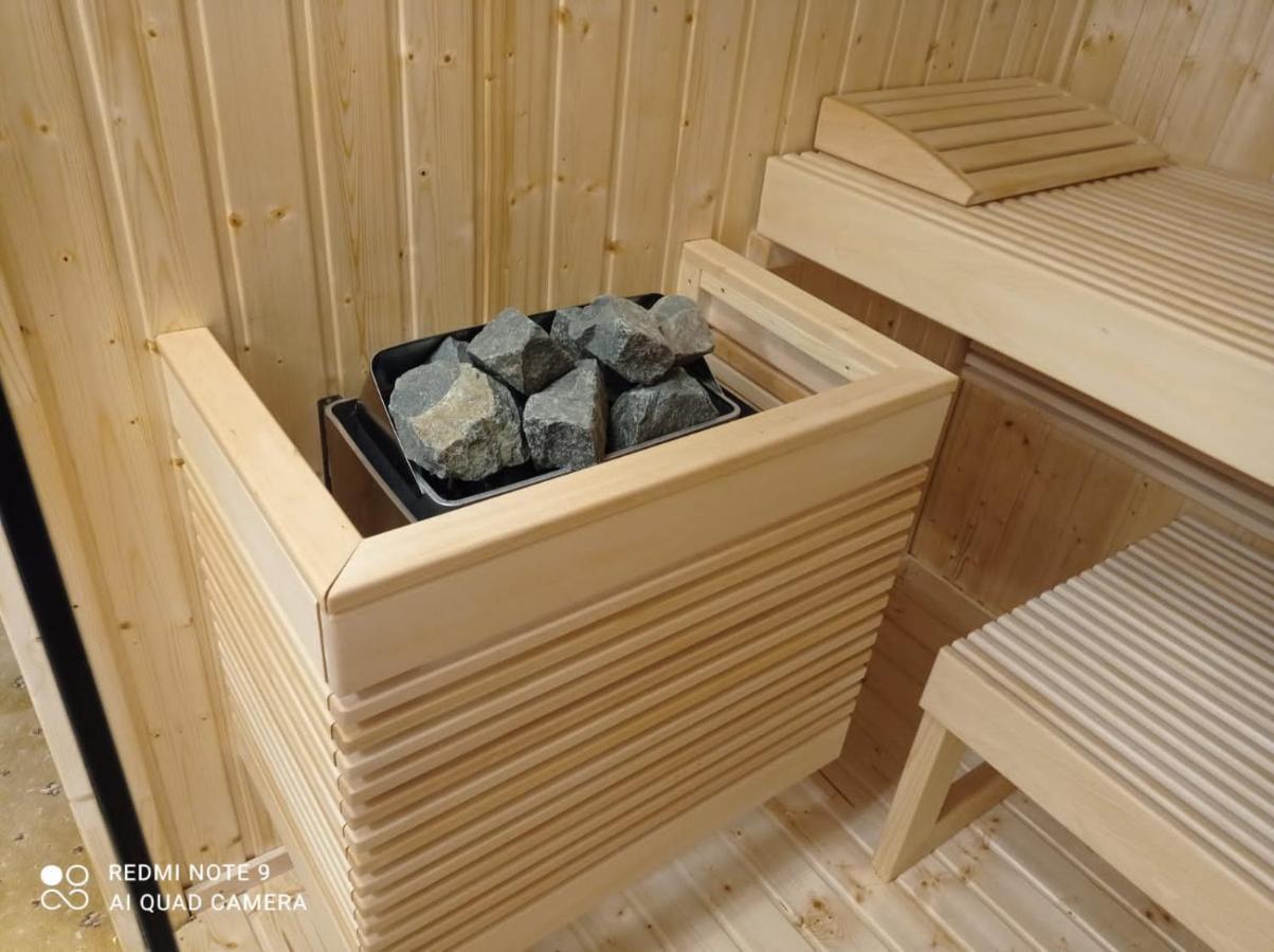 Jmr Royal -Luxury Rooms & Private Sauna 康斯坦察 外观 照片