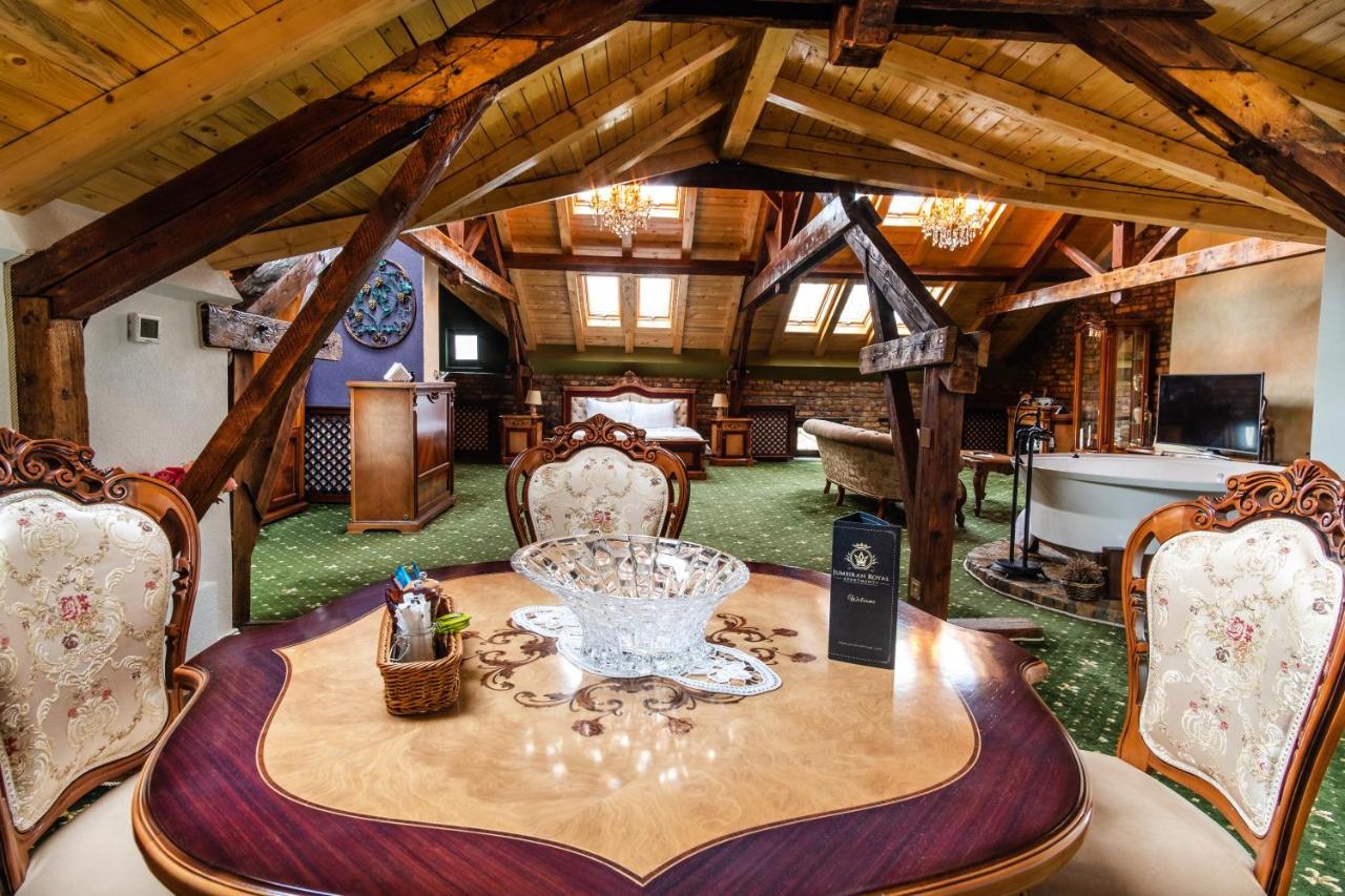 Jmr Royal -Luxury Rooms & Private Sauna 康斯坦察 外观 照片