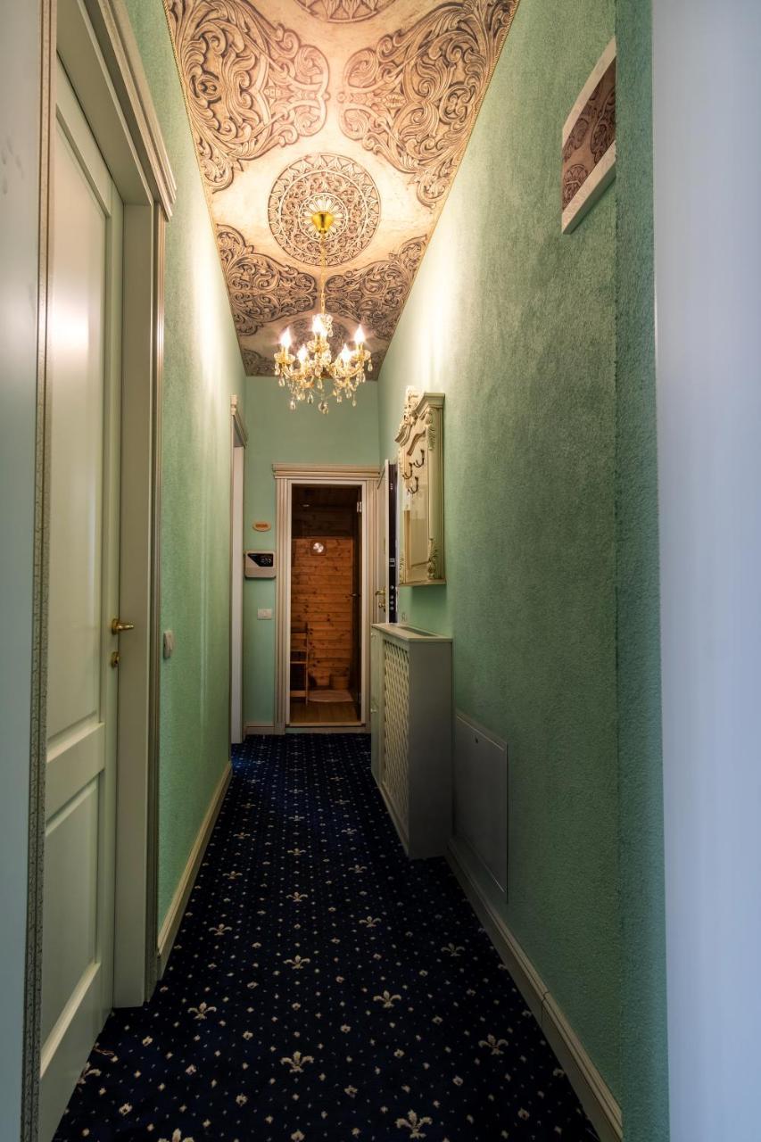 Jmr Royal -Luxury Rooms & Private Sauna 康斯坦察 外观 照片