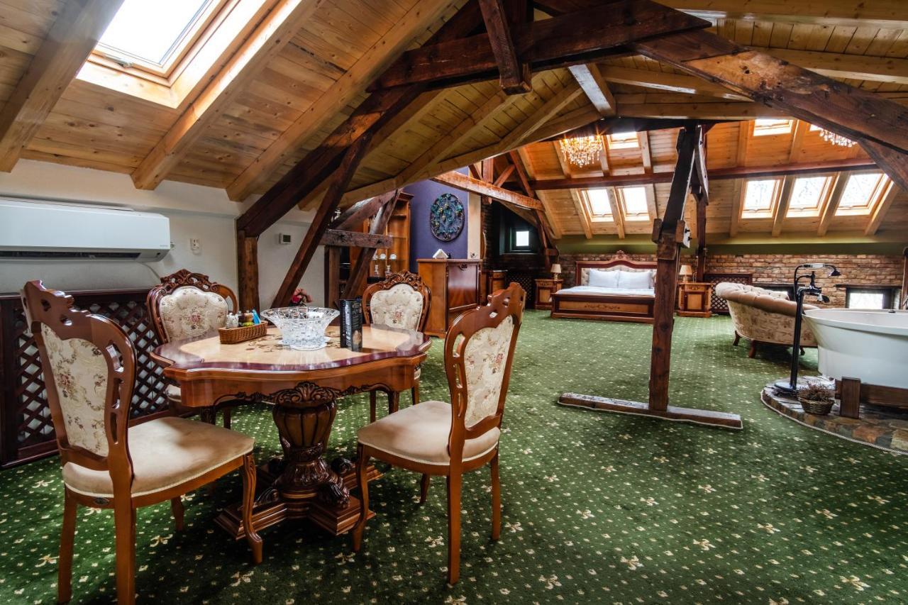 Jmr Royal -Luxury Rooms & Private Sauna 康斯坦察 外观 照片